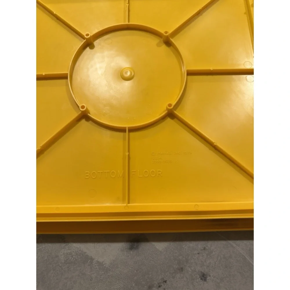 Vintage 1978 1979 BARBIE DREAM HOUSE Replacement Part Bottom Floor 2588-2039 USA